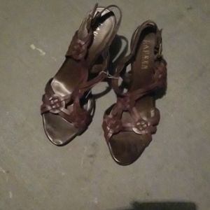 Lauren that is by Raph Lauren.  New Size 8.5